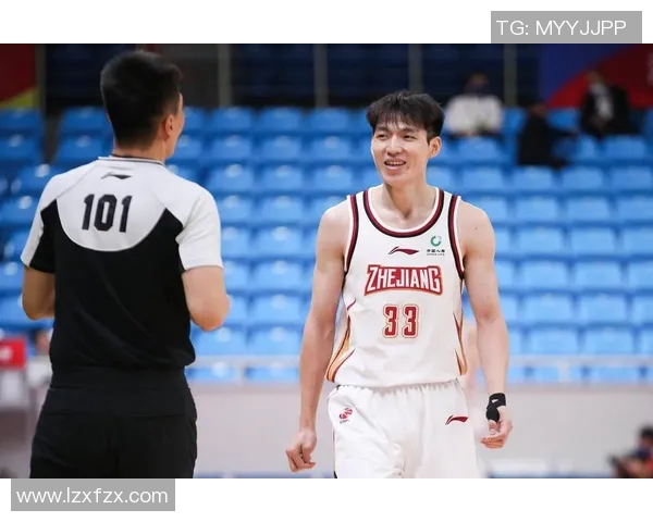 吴前：从篮球新星到国家队核心的成长之路与奋斗故事